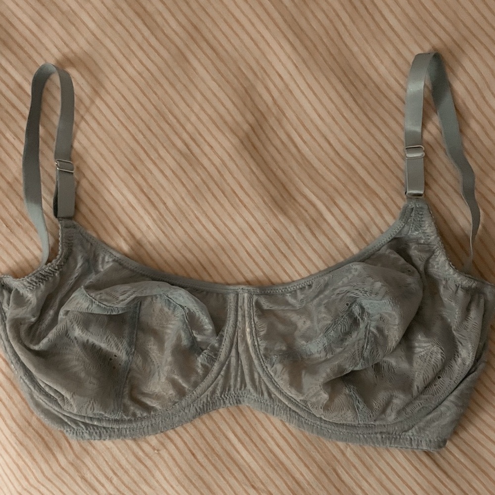 32GG Fortnight lace bra light blue color